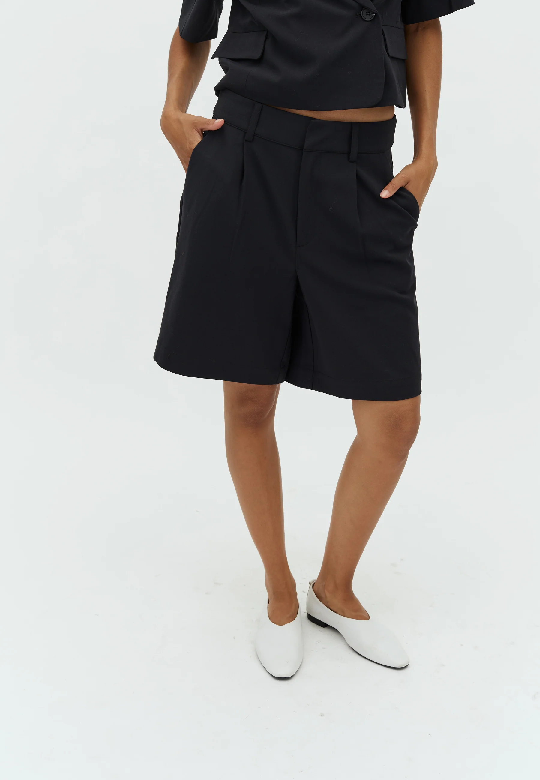 Guri-M Shorts - Black - Image 5